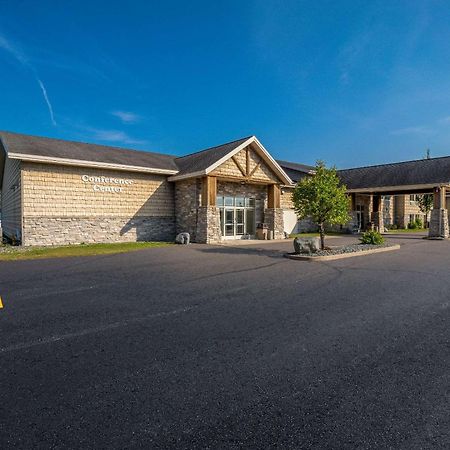 Rodeway Inn & Suites Tomahawk Exterior foto