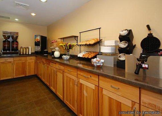 Rodeway Inn & Suites Tomahawk Restaurant foto