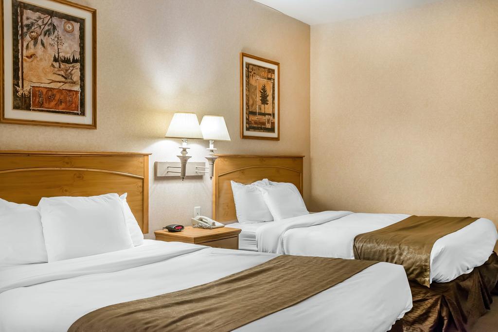 Rodeway Inn & Suites Tomahawk Exterior foto