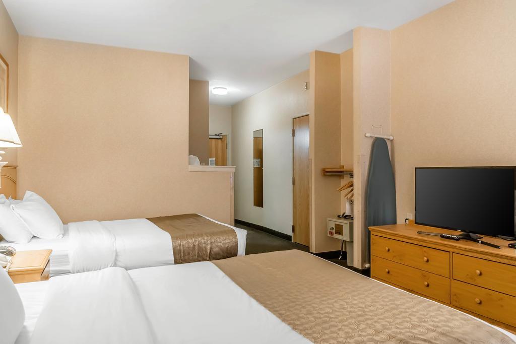 Rodeway Inn & Suites Tomahawk Exterior foto